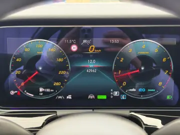 MERCEDES-BENZ E 300 Coupé AMGLine Burmester Kessy 1.…