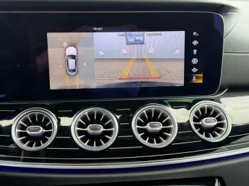 MERCEDES-BENZ E 300 Coupé AMGLine Burmester Kessy 1.…