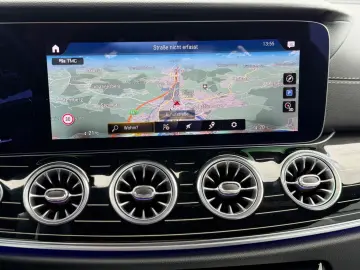 MERCEDES-BENZ E 300 Coupé AMGLine Burmester Kessy 1.…