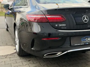 MERCEDES-BENZ E 300 Coupé AMGLine Burmester Kessy 1.…