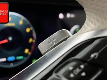 MERCEDES-BENZ E 300 Coupe AMG NIGHT PANO BURMESTER-3…