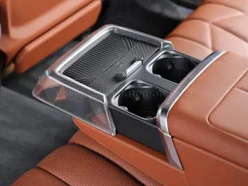 BMW M760 e xDr.ExecLounge.AHK.PanoSkyLounge.FondEnt.