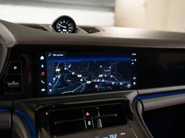 PORSCHE Panamera GTS Beifahrerdisplay Standheizung
