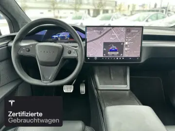 TESLA Model X Plaid