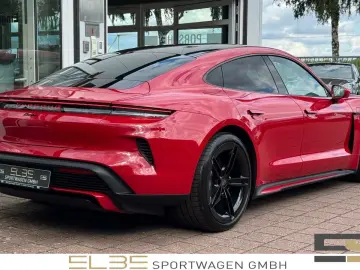 PORSCHE Taycan Turbo GARANTIE 05 26 PANO BOSE MATRIX 360