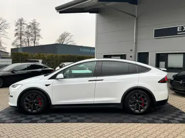 TESLA MODEL X PLAID   HARWARE 4   6SEAT   CYBERSTREAM
