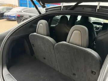 TESLA MODEL X PLAID   HARWARE 4   6SEAT   CYBERSTREAM