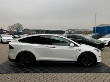 TESLA MODEL X PLAID   HARWARE 4   6SEAT   CYBERSTREAM