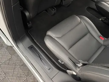 TESLA MODEL X PLAID   HARWARE 4   6SEAT   CYBERSTREAM