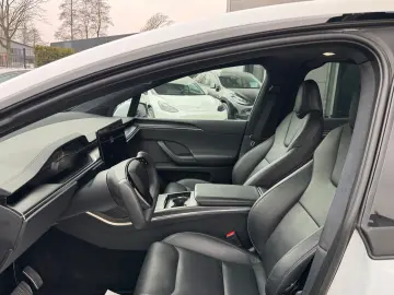 TESLA MODEL X PLAID   HARWARE 4   6SEAT   CYBERSTREAM