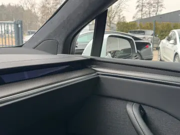 TESLA MODEL X PLAID   HARWARE 4   6SEAT   CYBERSTREAM