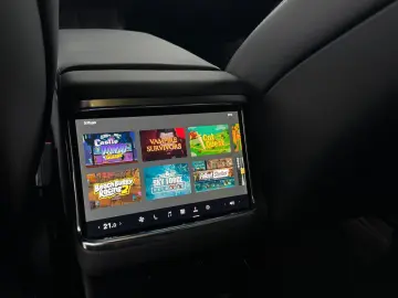 TESLA MODEL X PLAID   HARWARE 4   6SEAT   CYBERSTREAM