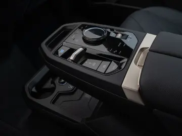 BMW iX xD40 360  DAB H K ACC Komfort Sport 22Zoll