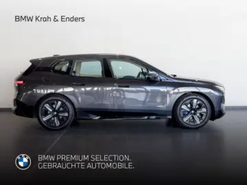 BMW iX xDrive40 H&K SHZ AHK 360 Kamera Temp SOH 100%