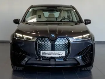 BMW iX xDrive40 H&K SHZ AHK 360 Kamera Temp SOH 100%