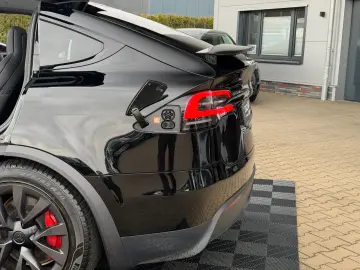 TESLA MODEL X PLAID   HARWARE 4   6SEAT   CYBERSTREAM