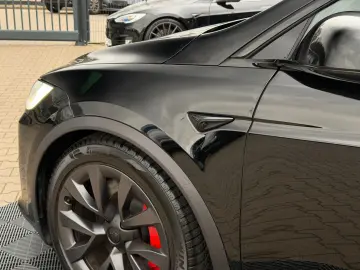 TESLA MODEL X PLAID   HARWARE 4   6SEAT   CYBERSTREAM