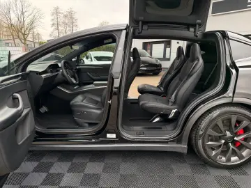 TESLA MODEL X PLAID   HARWARE 4   6SEAT   CYBERSTREAM