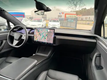 TESLA MODEL X PLAID   HARWARE 4   6SEAT   CYBERSTREAM