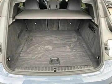 BMW iX xDrive40 Sportpaket AHK Pano Soft-Close Laser