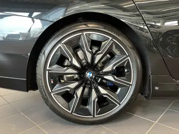 BMW i7 M70 xDrive M Sport