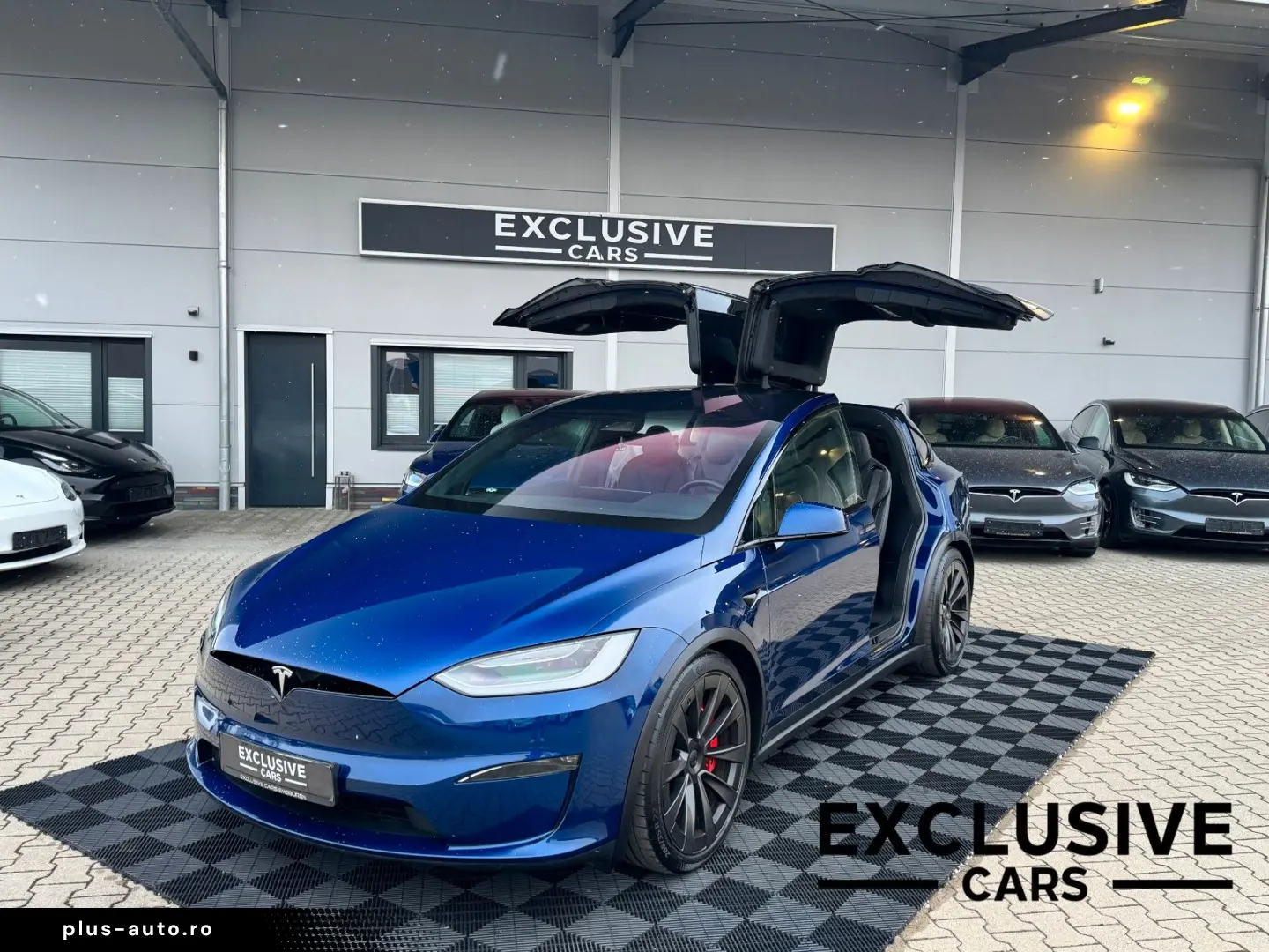 TESLA MODEL X PLAID   HARWARE 4   6SEAT   22