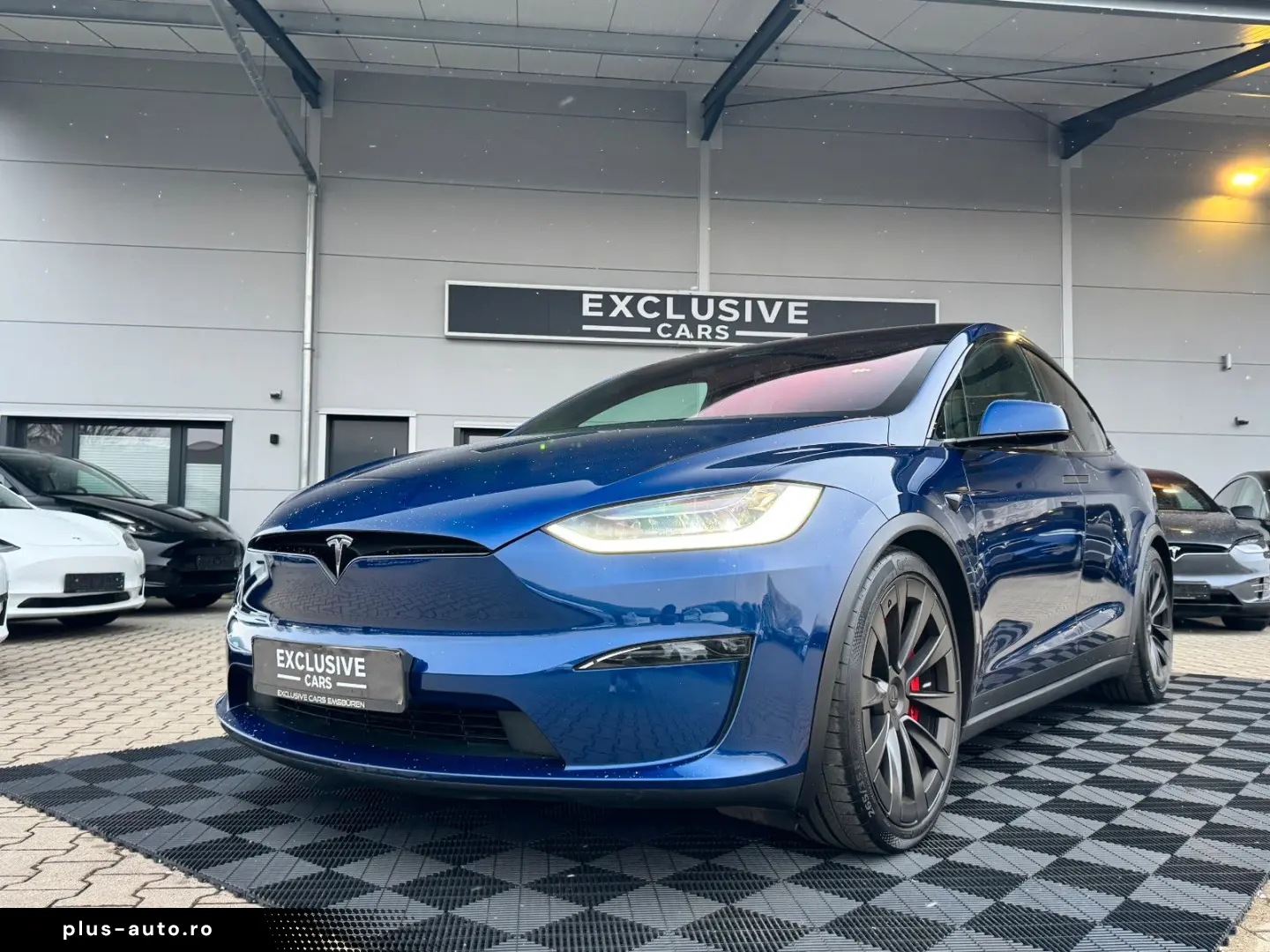 TESLA MODEL X PLAID   HARWARE 4   6SEAT   22