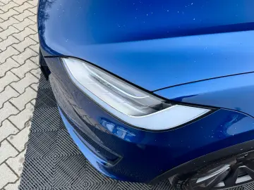 TESLA MODEL X PLAID   HARWARE 4   6SEAT   22