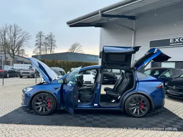 TESLA MODEL X PLAID   HARWARE 4   6SEAT   22