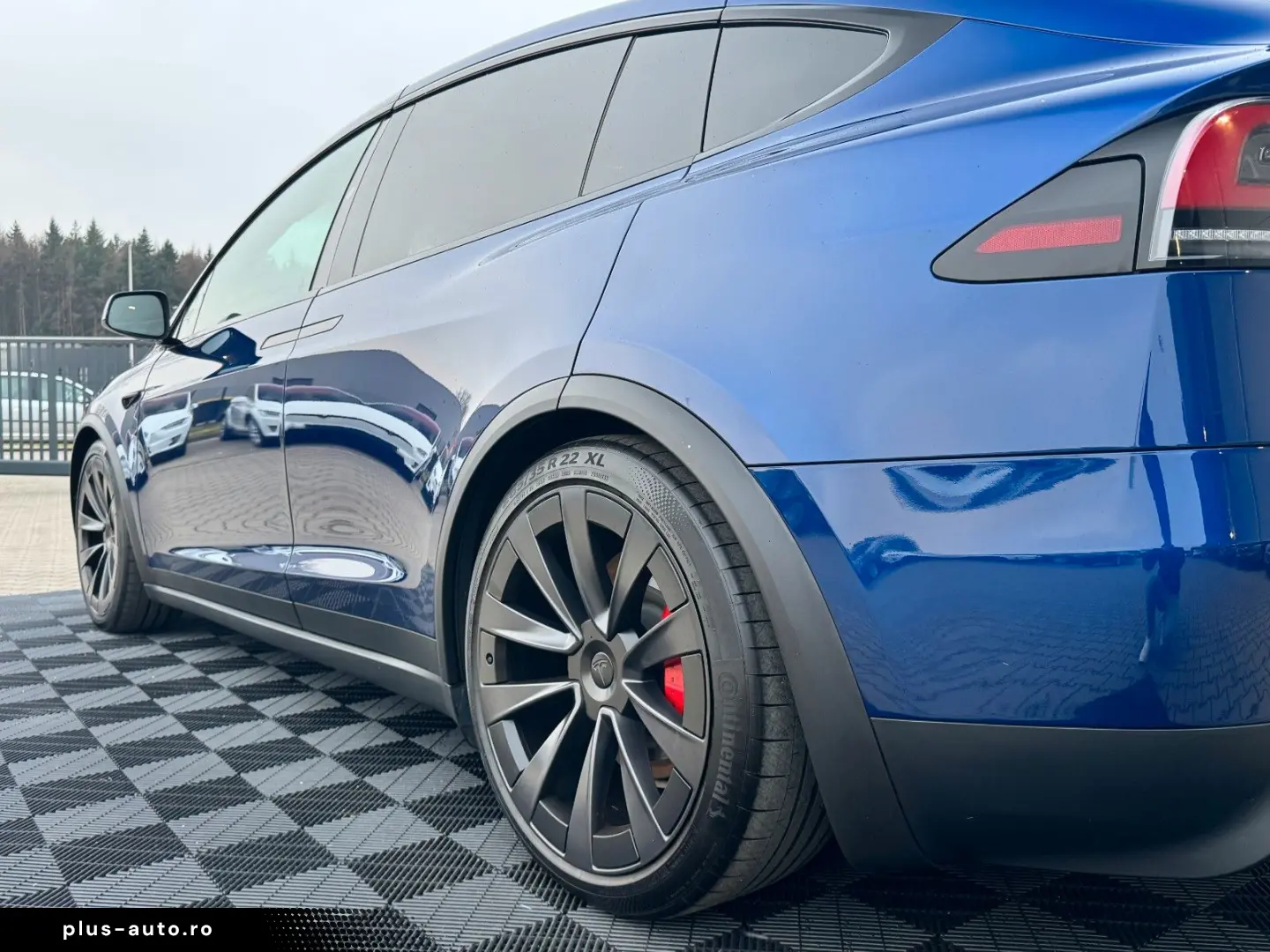 TESLA MODEL X PLAID   HARWARE 4   6SEAT   22