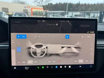TESLA MODEL X PLAID   HARWARE 4   6SEAT   22