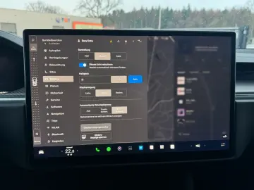 TESLA MODEL X PLAID   HARWARE 4   6SEAT   22