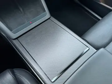 TESLA MODEL X PLAID   HARWARE 4   6SEAT   22