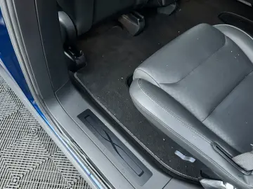 TESLA MODEL X PLAID   HARWARE 4   6SEAT   22