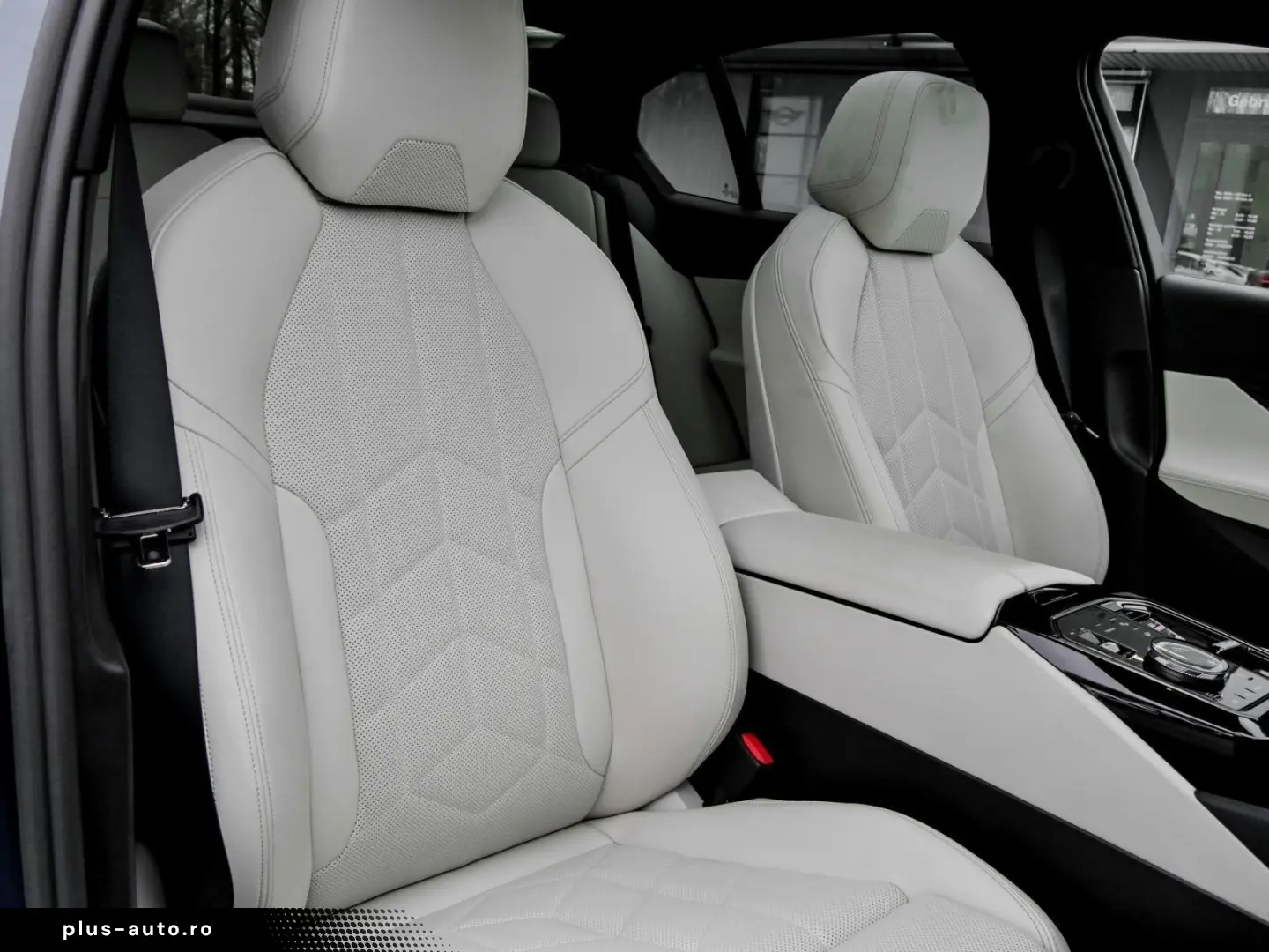 BMW 550e xDrive M SPORT B&W AHK PANO HuD DA PROF 360