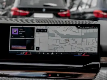 BMW 550e xDrive M SPORT B&W AHK PANO HuD DA PROF 360