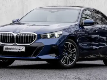 BMW 550e xDrive M SPORT B&W AHK PANO HuD DA PROF 360