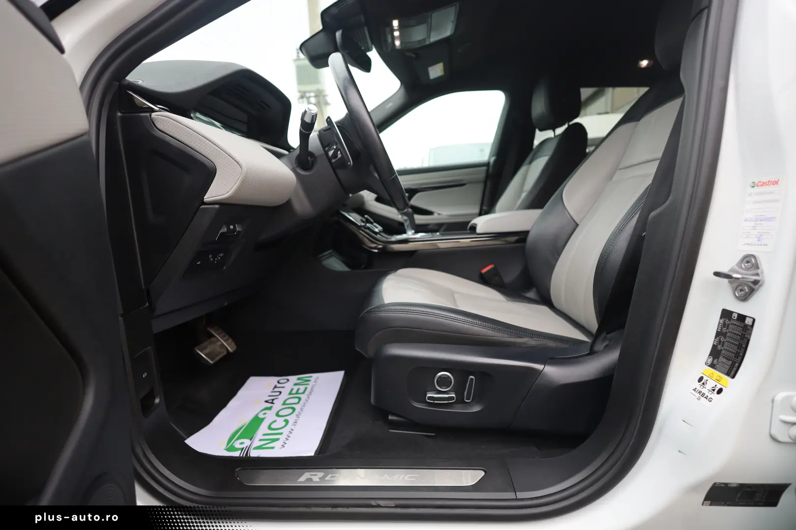 Land Rover Range Rover Evoque 2.0 D  R-Dynamic MHEV