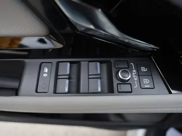 Land Rover Range Rover Evoque 2.0 D  R-Dynamic MHEV