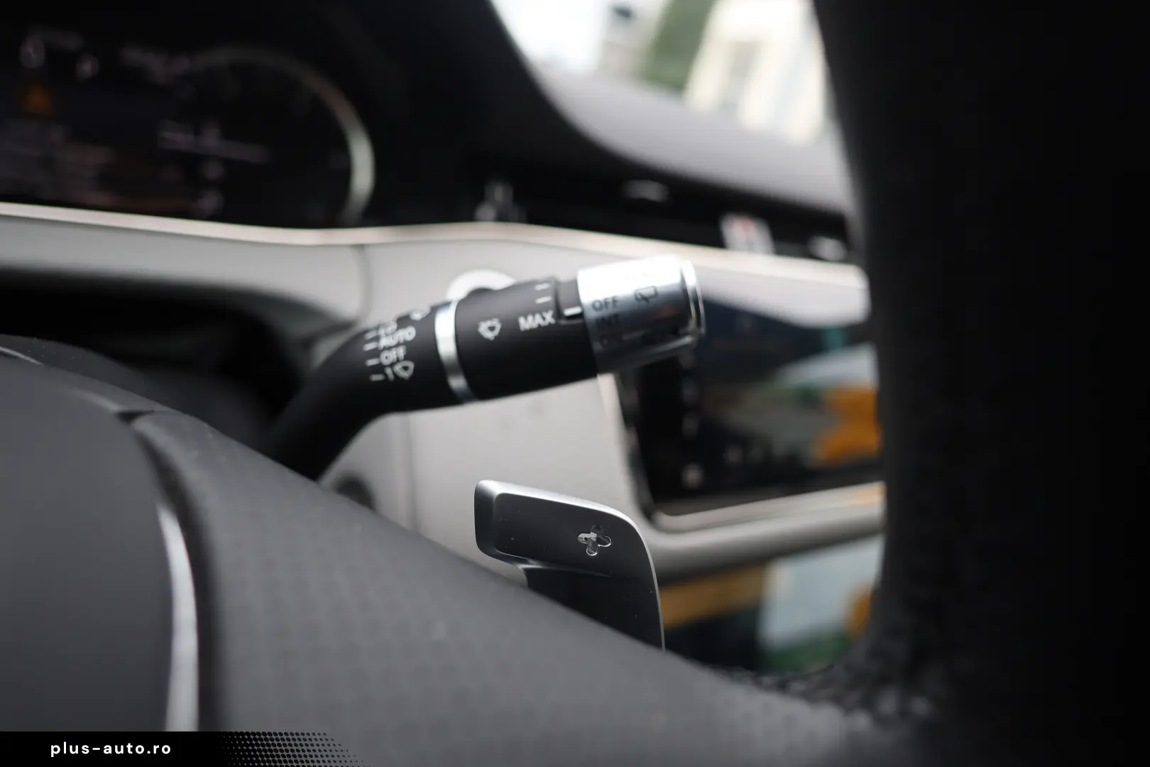 Land Rover Range Rover Evoque 2.0 D  R-Dynamic MHEV