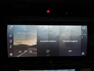 Land Rover Range Rover Evoque 2.0 D  R-Dynamic MHEV