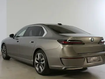 BMW i7 xDr60 ExecLounge TV SkyLounge Massage Ventil