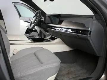 BMW i7 xDr60 ExecLounge TV SkyLounge Massage Ventil