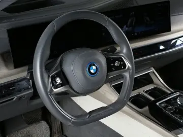 BMW i7 xDr60 ExecLounge TV SkyLounge Massage Ventil