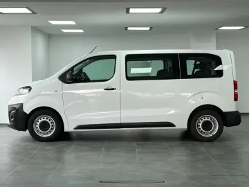 OPEL Vivaro Kombi M NAVI 180 KAM CARPL DAB TEMP 9Sitz