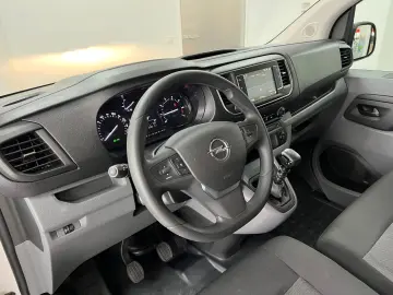 OPEL Vivaro Kombi M NAVI 180 KAM CARPL DAB TEMP 9Sitz