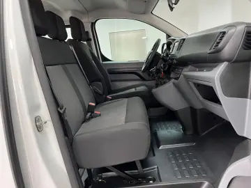 OPEL Vivaro Kombi M NAVI 180 KAM CARPL DAB TEMP 9Sitz