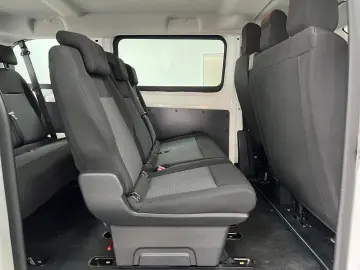 OPEL Vivaro Kombi M NAVI 180 KAM CARPL DAB TEMP 9Sitz