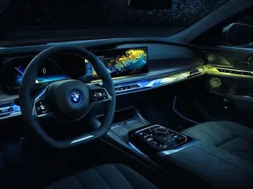 BMW i7 xDr60 ExecLounge SkyLounge TV Cashmere SoftClo
