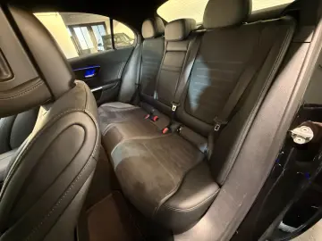 MERCEDES-BENZ C 220 dC Limousine  AMG Line Night LED AHK